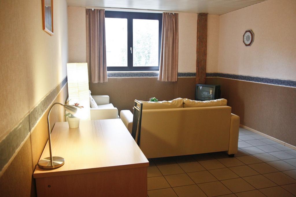 Condo Gardens Antwerp Room photo
